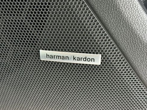 Used 2023 Subaru Crosstrek Hybrid w/ Moonroof Package w/Navigation image 19