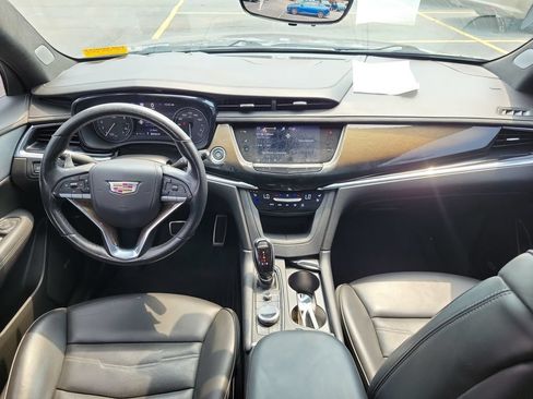 Used 2021 Cadillac XT6 Sport w/ Platinum Package AWD/4WD image 14