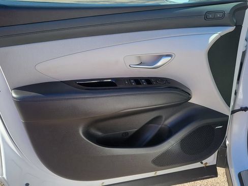 Used 2025 Hyundai Tucson Limited FWD image 26