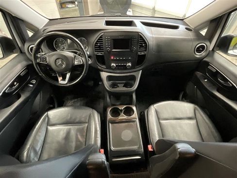 Used 2016 Mercedes-Benz Metris Passenger w/ Driver Efficiency Package image 11