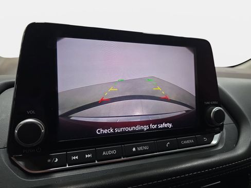 Used 2022 Nissan Rogue SV AWD/4WD image 18