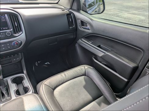 Used 2022 Chevrolet Colorado ZR2 AWD/4WD image 16