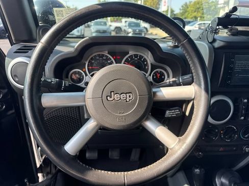 Used 2008 Jeep Wrangler Unlimited Sahara AWD/4WD image 21