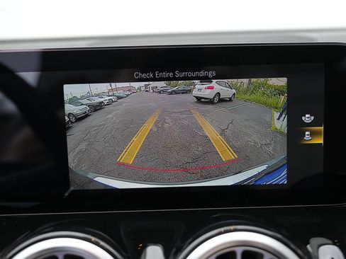 Used 2022 Mercedes-Benz GLB 250 4MATIC image 58