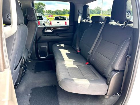 Used 2024 Chevrolet Silverado 2500 LT image 25