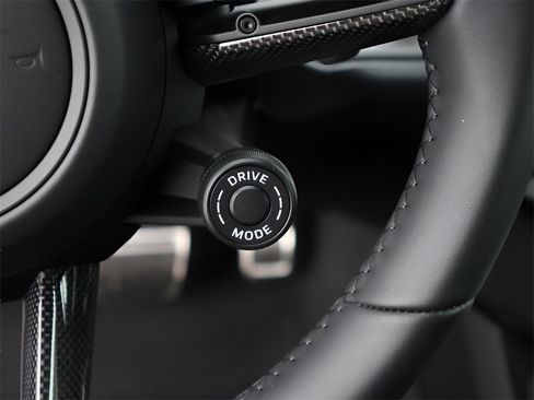 New 2026 Porsche Cayenne GTS image 31