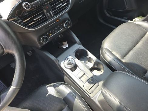 Certified 2020 Ford Escape SEL FWD image 20