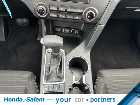 Used 2018 Kia Sportage LX AWD/4WD image 8