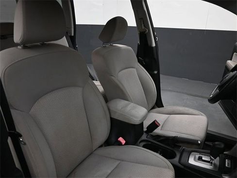 Used 2017 Subaru Forester 2.5i Premium image 25
