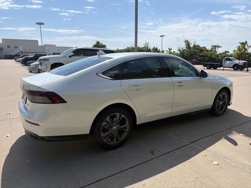 New 2026 Honda Accord EX-L image 5