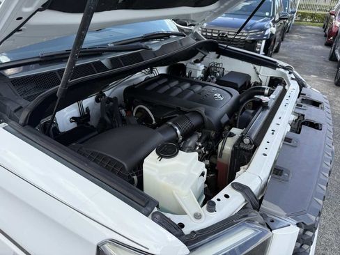 Used 2018 Toyota Tundra SR5 image 46