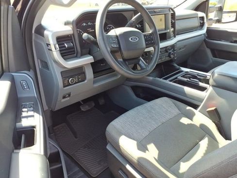Certified 2025 Ford F350 XLT w/ Tremor Off-Road Package AWD/4WD image 24