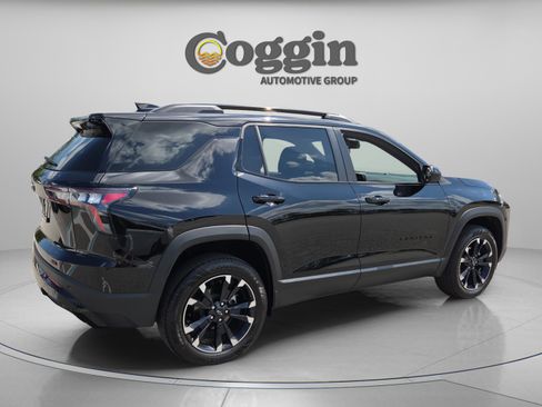 Used 2026 Chevrolet Equinox RS w/ LPO, Floor Liner Package FWD image 5