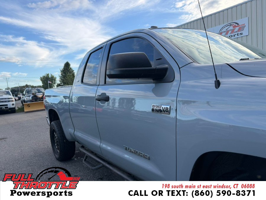 Used 2019 Toyota Tundra SR5 AWD/4WD image 2