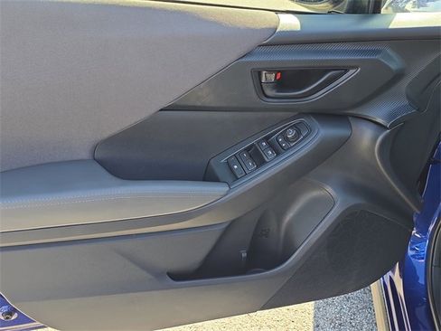 Used 2024 Subaru Crosstrek 2.0i Premium image 18