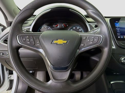 Used 2023 Chevrolet Malibu LT image 14
