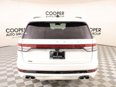 New 2026 Lincoln Aviator AWD w/ Jet Appearance Package image 23