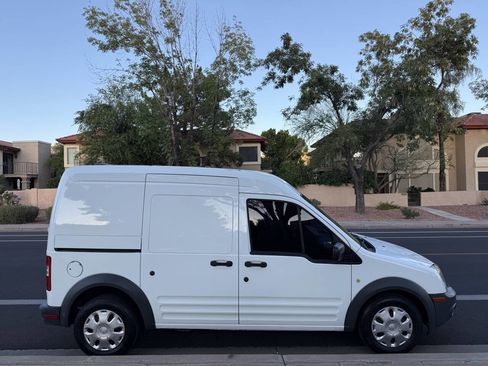 Used 2011 Ford Transit Connect XL FWD image 7