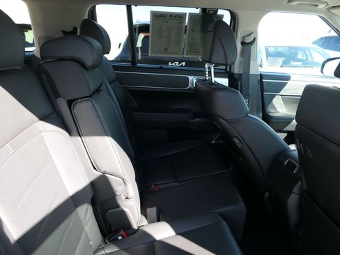 Used 2025 Hyundai Santa Fe Limited image 23