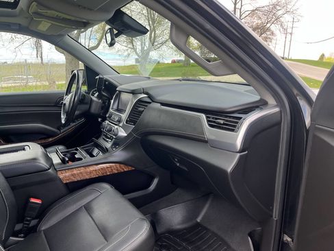 Used 2020 Chevrolet Tahoe Premier AWD/4WD image 35