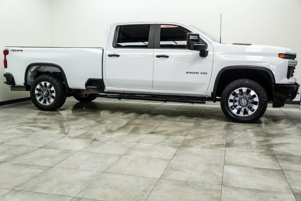 Used 2024 Chevrolet Silverado 2500 Custom w/ Custom Value Package AWD/4WD image 7