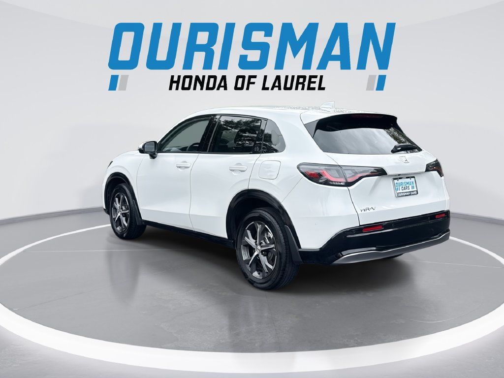 Used 2024 Honda HR-V EX-L image 6