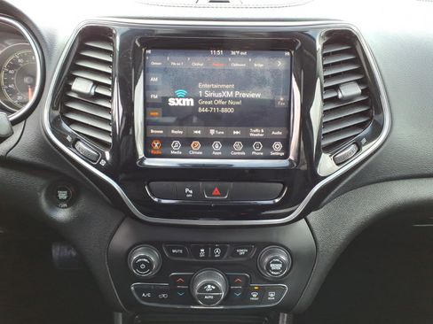 Certified 2019 Jeep Cherokee Limited image 14