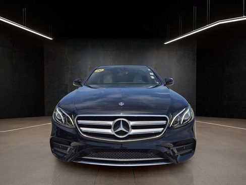 Used 2020 Mercedes-Benz E 350 4MATIC Sedan image 2