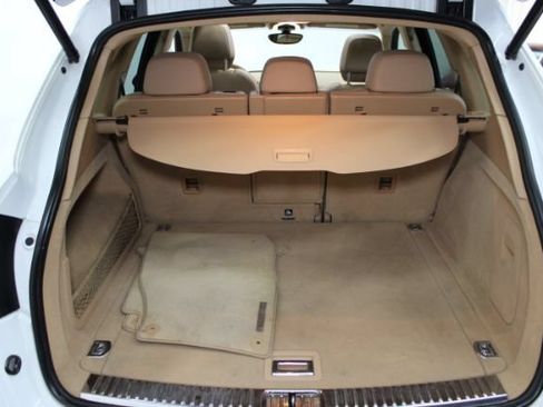 Used 2013 Porsche Cayenne AWD/4WD image 25