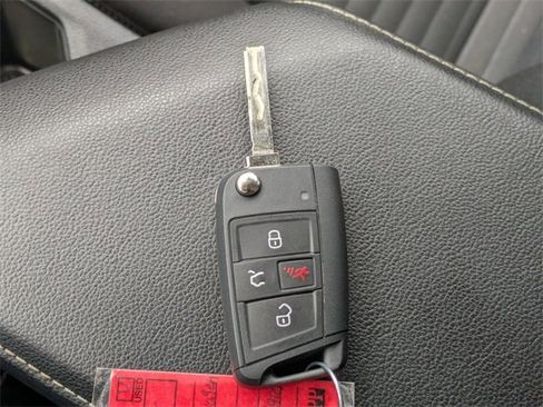 Used 2022 Volkswagen Jetta S image 28