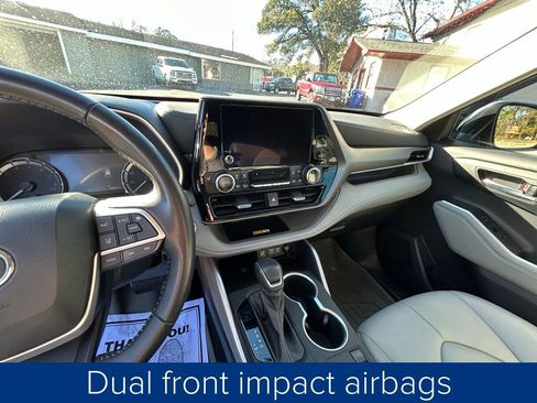 Used 2023 Toyota Highlander XLE image 33