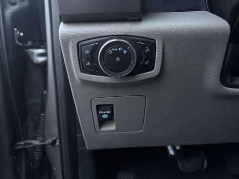 Used 2016 Ford F150 XLT w/ Trailer Tow Package image 14