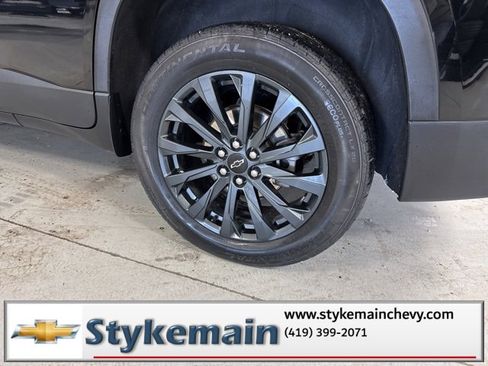 Used 2022 Chevrolet Traverse RS image 6