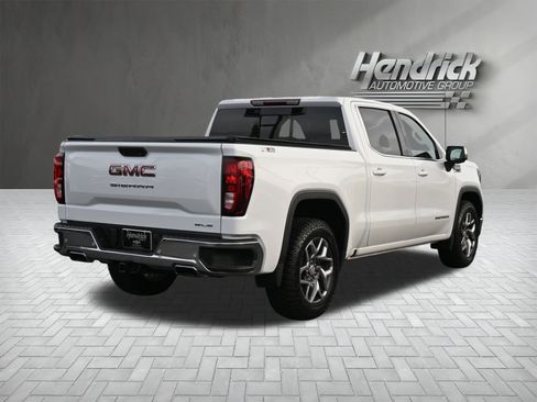 Used 2023 GMC Sierra 1500 SLE image 10