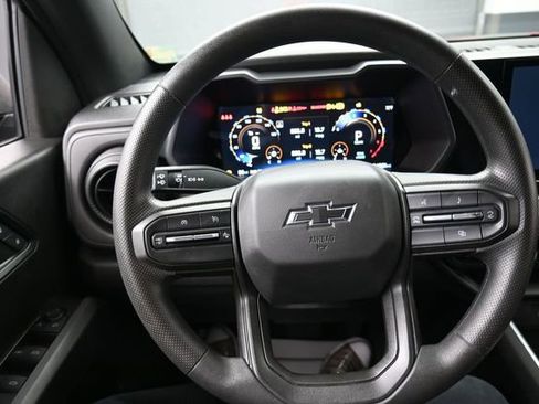 Used 2024 Chevrolet Colorado Trail Boss AWD/4WD image 8