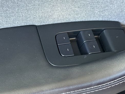 Used 2025 Tesla Model 3 Long Range RWD image 12