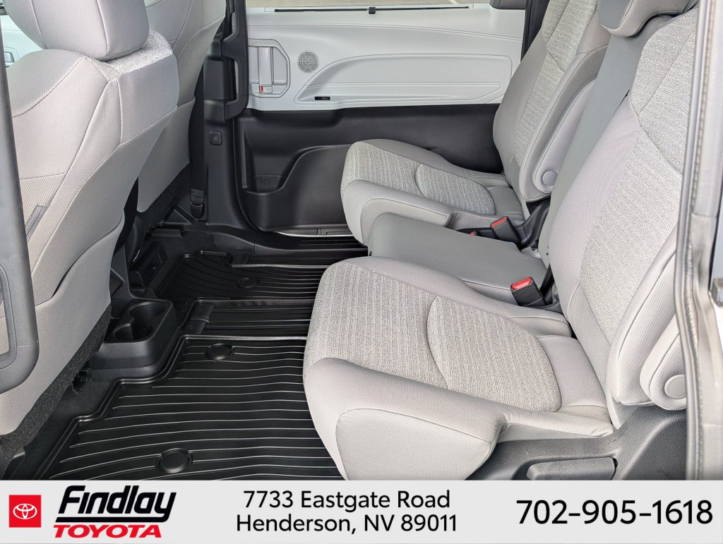 Certified 2026 Toyota Sienna LE FWD image 11