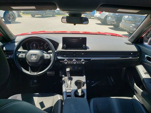 Used 2023 Honda Civic Sport image 13