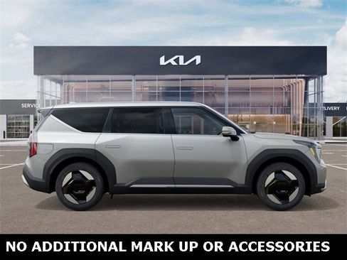 New 2026 Kia EV9 Light image 7