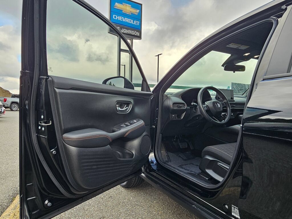 Used 2023 Honda HR-V Sport image 23