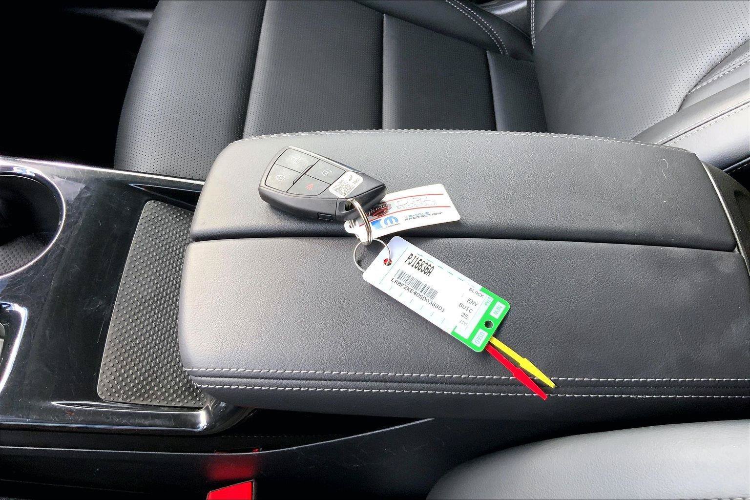 Used 2025 Buick Envision Preferred AWD/4WD image 12