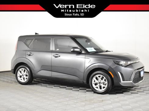 Used 2023 Kia Soul LX w/ Option Group 015 image 1