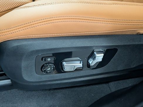 New 2026 BMW X5 M60i image 11