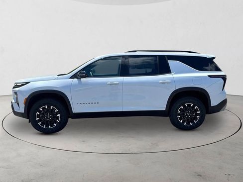 New 2026 Chevrolet Traverse Z71 w/ Enhanced Driving Package AWD/4WD image 8