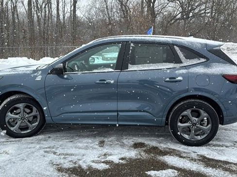 Certified 2023 Ford Escape ST-Line w/ Tech Pack #1 image 6