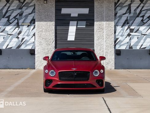 Used 2024 Bentley Continental GT Speed image 3