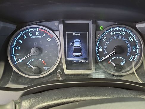 Used 2020 Toyota Tacoma TRD Sport w/ TRD Premium Sport Package image 18