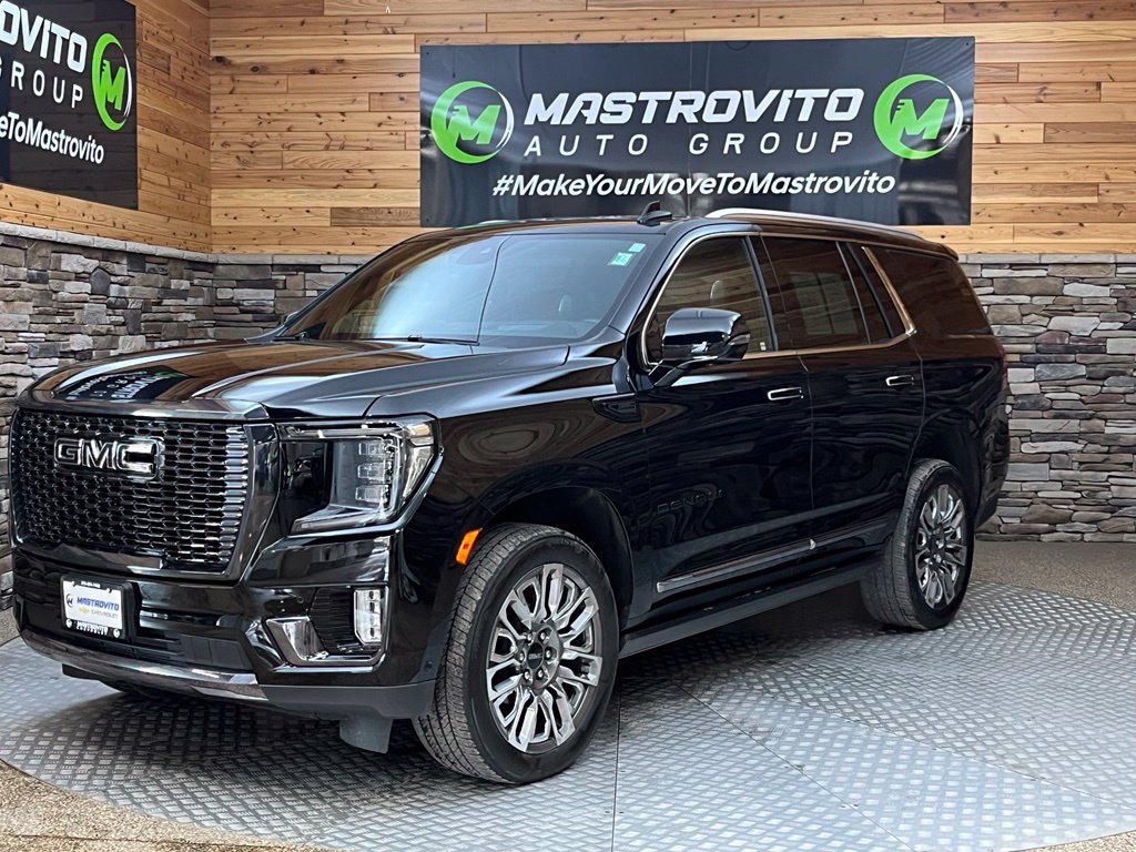 Used 2023 GMC Yukon Denali Ultimate AWD/4WD image 13