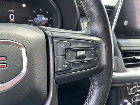 Used 2022 GMC Yukon XL AT4 w/ AT4 Premium Plus Package AWD/4WD image 16