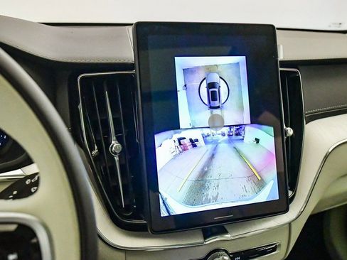 New 2026 Volvo XC60 B5 Ultra w/ Protection Package Premier image 24